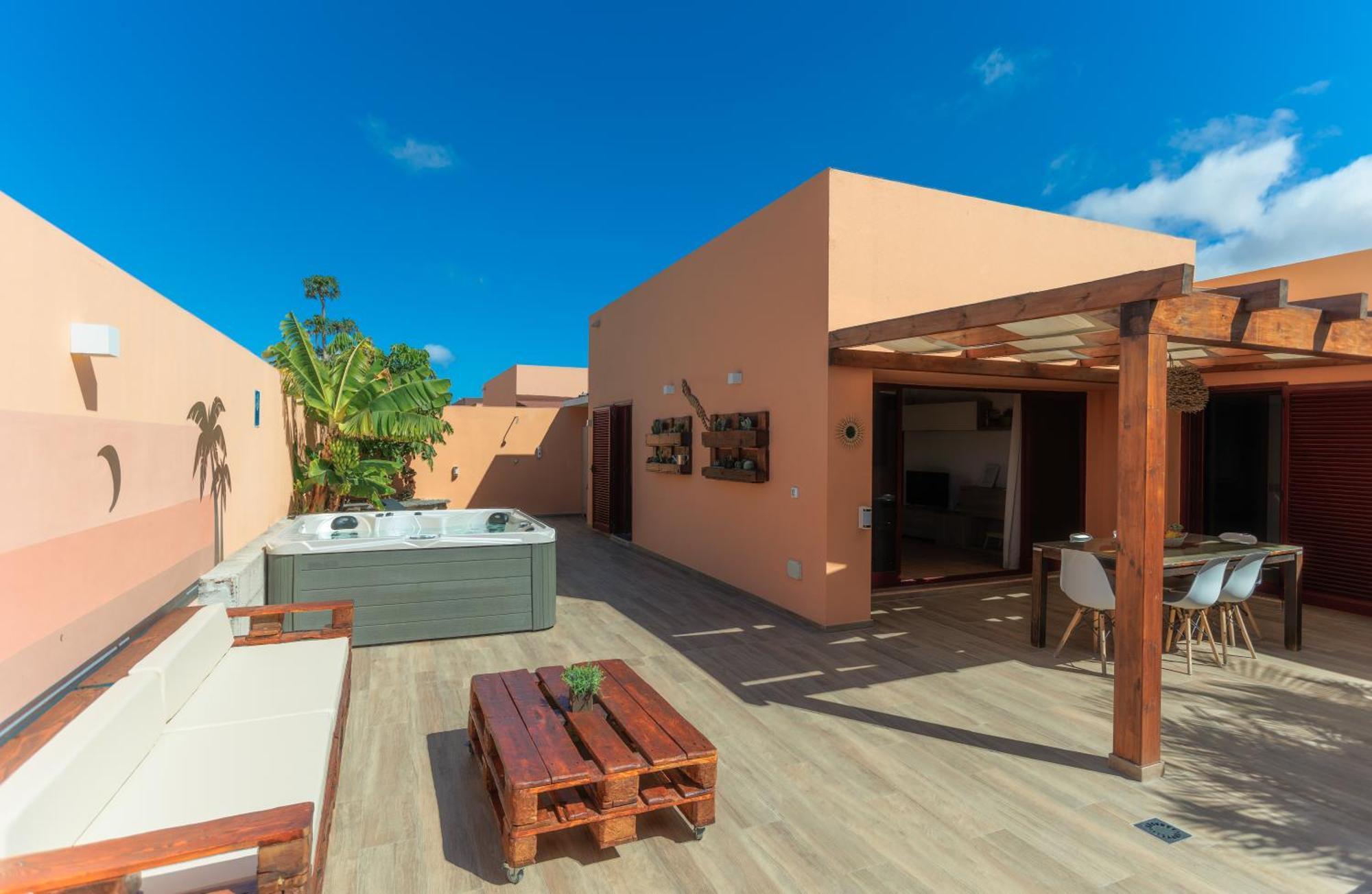 Villa Jacuzzi & Barbecue La Oliva Exterior photo